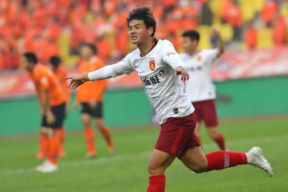  特鲁瓦青春风暴来袭 U21小将包办三球  